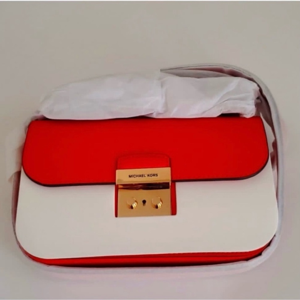 Michael Kors Flap Belt Bag Leather, Color:
Orange / White